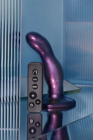 Dildo fingering et vibrant aubergine - Strap On Me